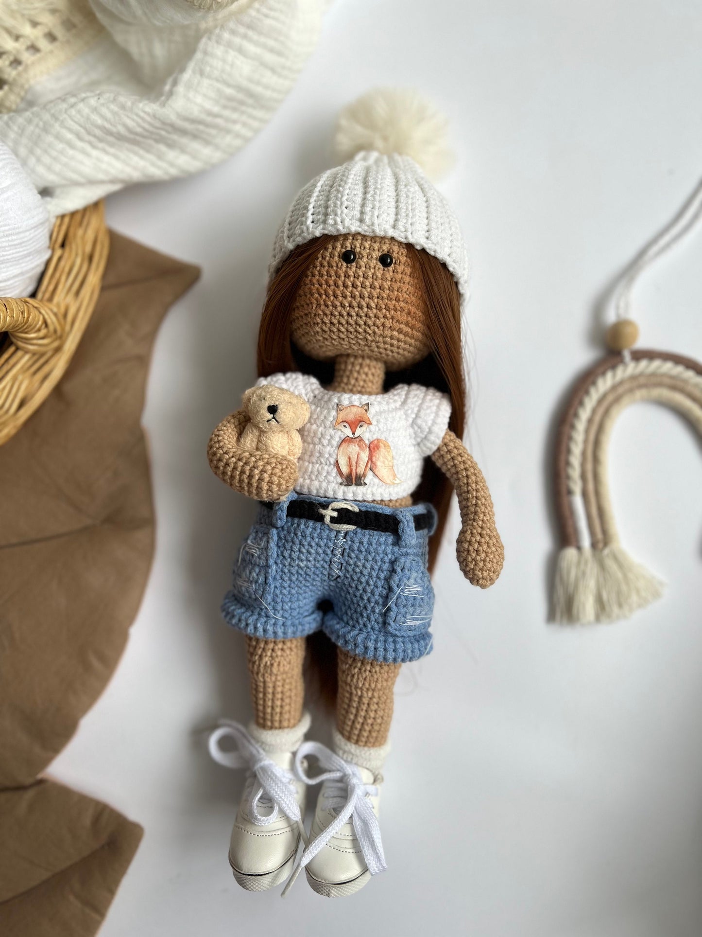 Unique crochet personalized portrait doll, custom portrait doll amigurumi, aunt Christmas gift, sister holiday gift idea, girl nursery decor
