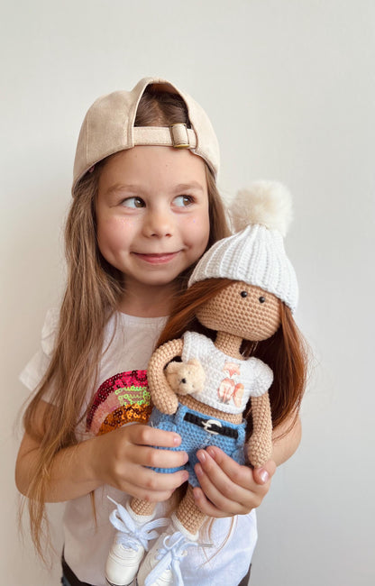 Unique crochet personalized portrait doll, custom portrait doll amigurumi, aunt Christmas gift, sister holiday gift idea, girl nursery decor