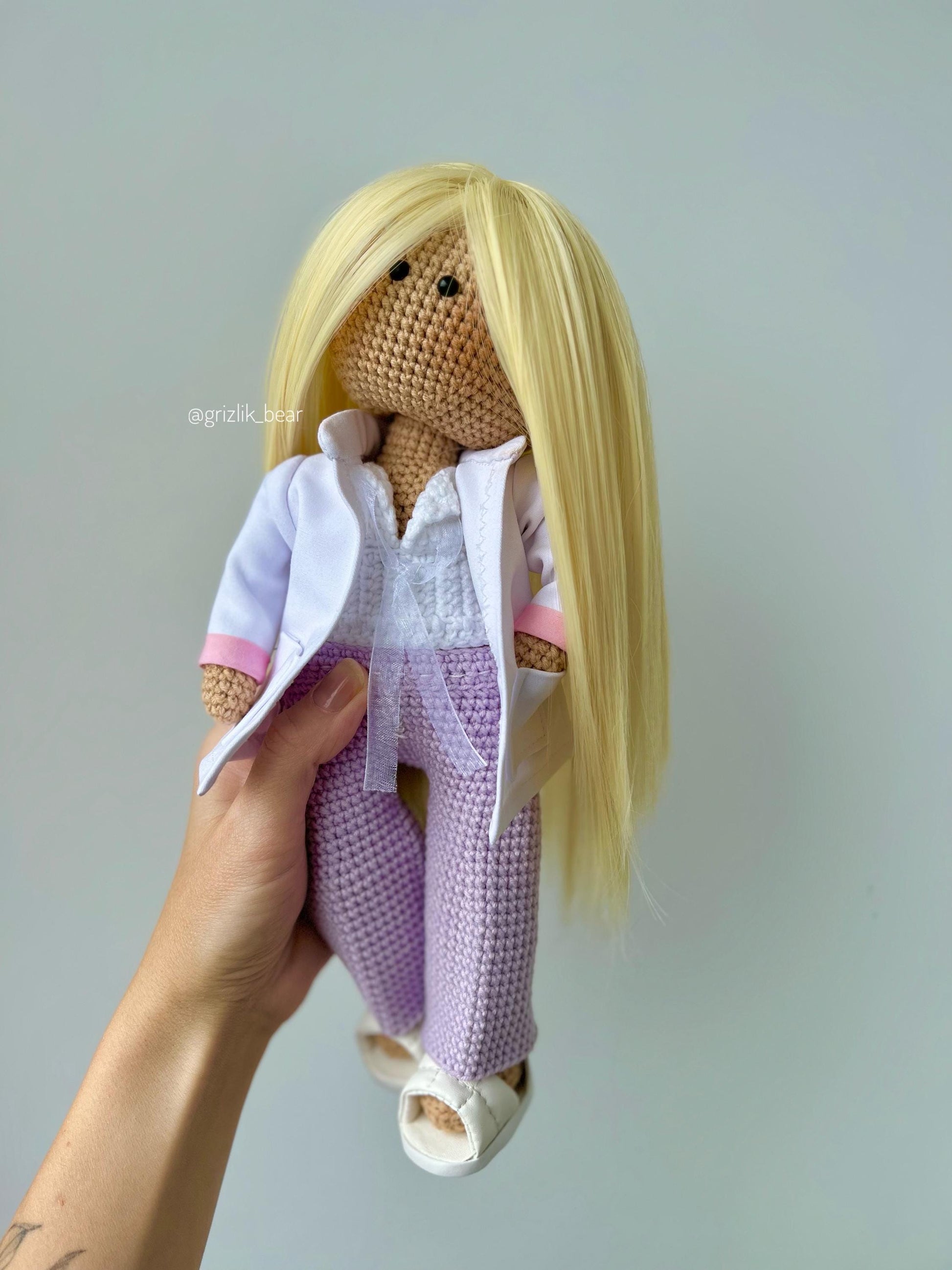 Soft personalized portrait nurse doll, gift for doctor, custom crochet doll from photo, amigurumi plush doll, girl nursery decor