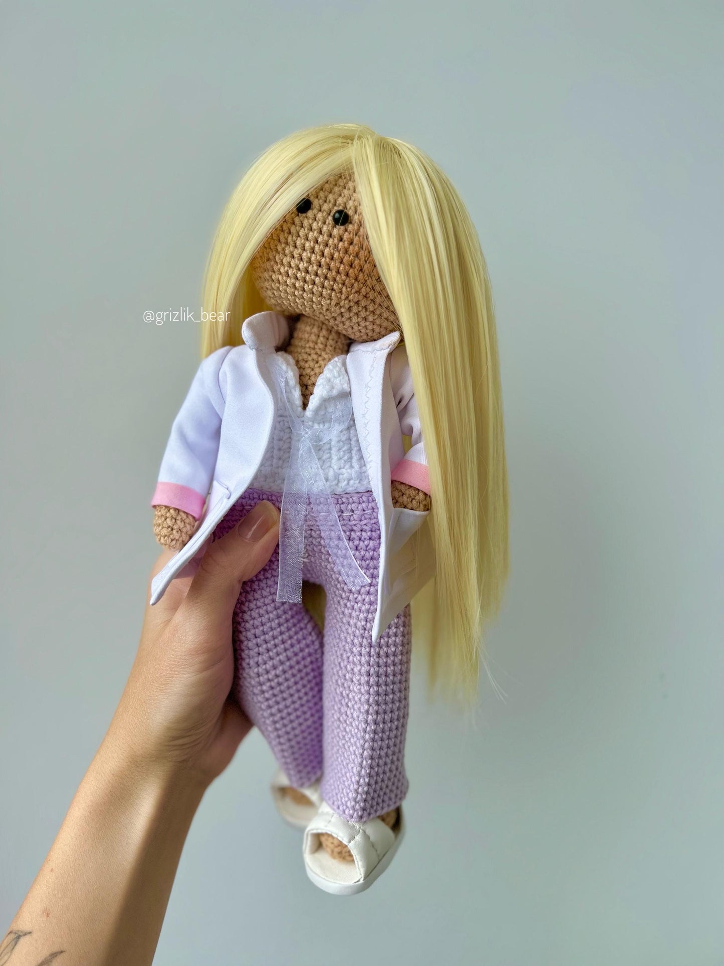 Custom crochet portrait doll from photo, medical student gift, niece Christmas gift, unique personalized doll, future doctor gift idea