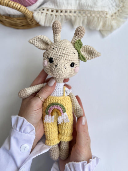 Cute crochet giraffe amigurumi, organic baby toy, safari plushies toy, boho nursery decor, handmade soft stuffed animal, daughter gift