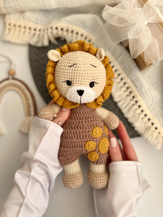 Eco-friendly crochet lion plush, personalized safari animal toy, custom small lion amigurumi, boho nursery decor, baby shower gift idea