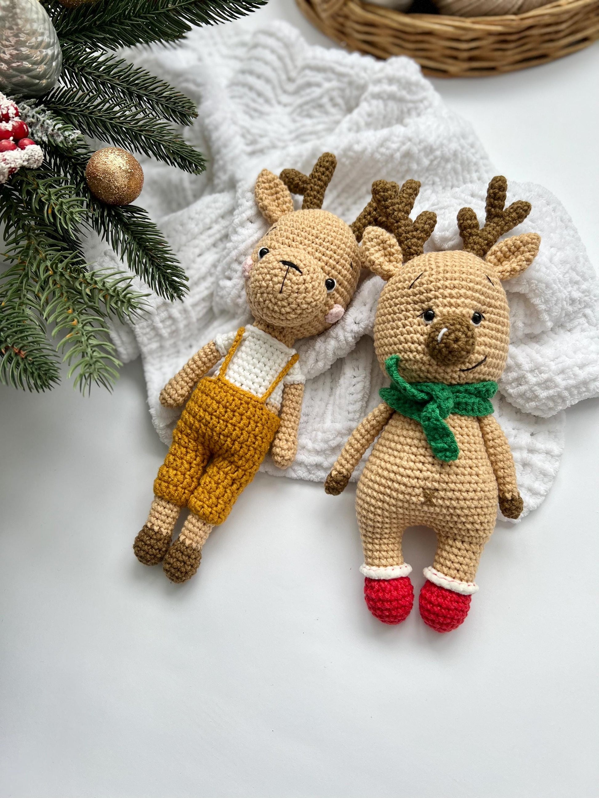 Cute Christmas crochet set of 2 reindeers, winter deer amigurumi toy, grandchild Holidays gift, siblings gift, handmade moose toy