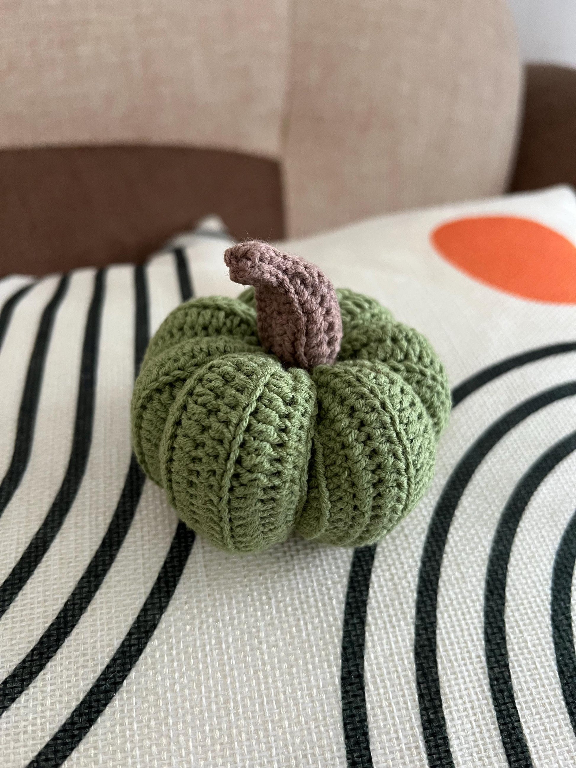 Crochet Halloween set of 3 stuffed pumpkins, fall home decor, handmade Halloween pumpkins, thanksgiving table centerpiece