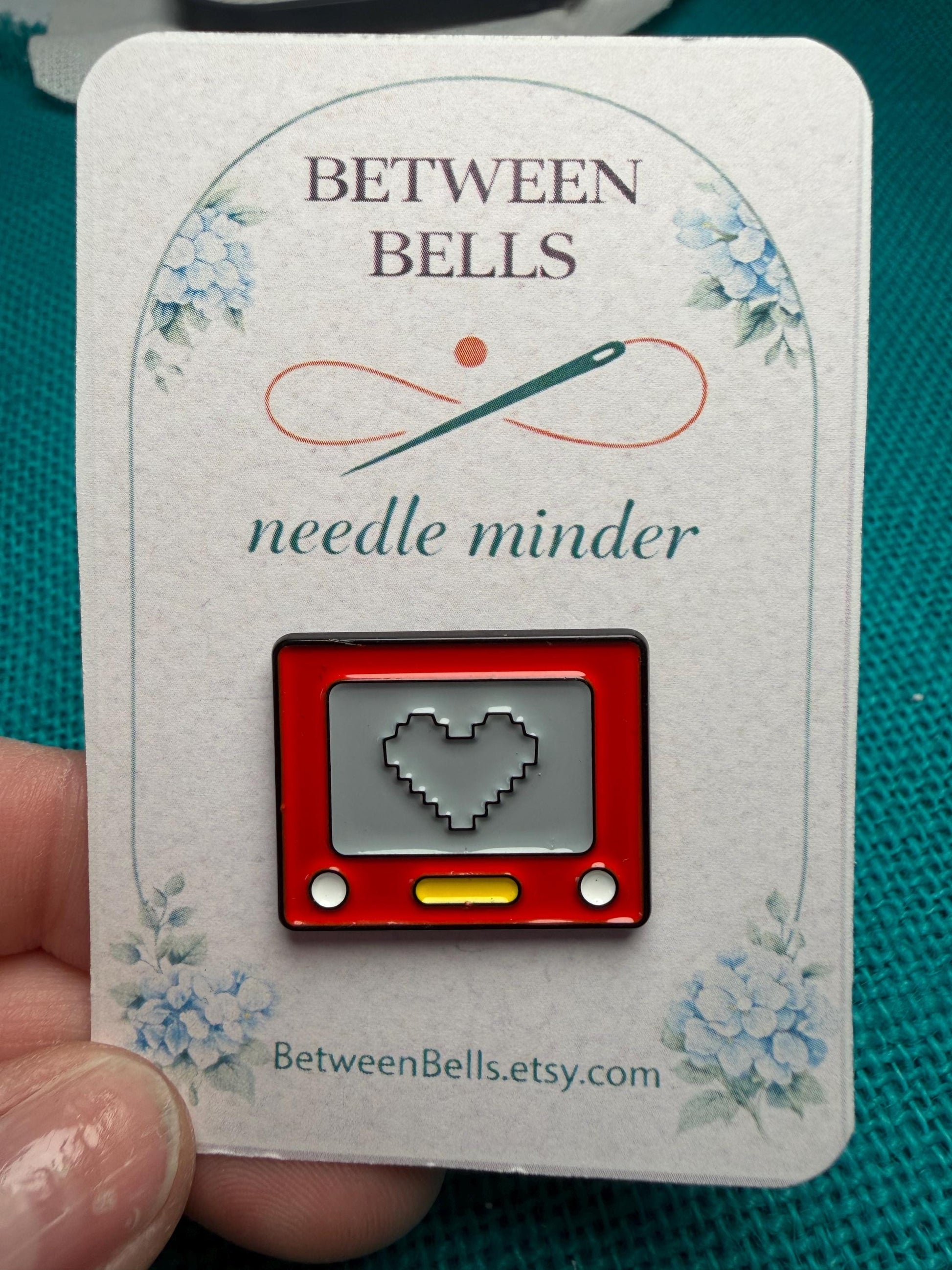 Retro Pixel Heart TV Needle Minder - Etch-A-Sketch