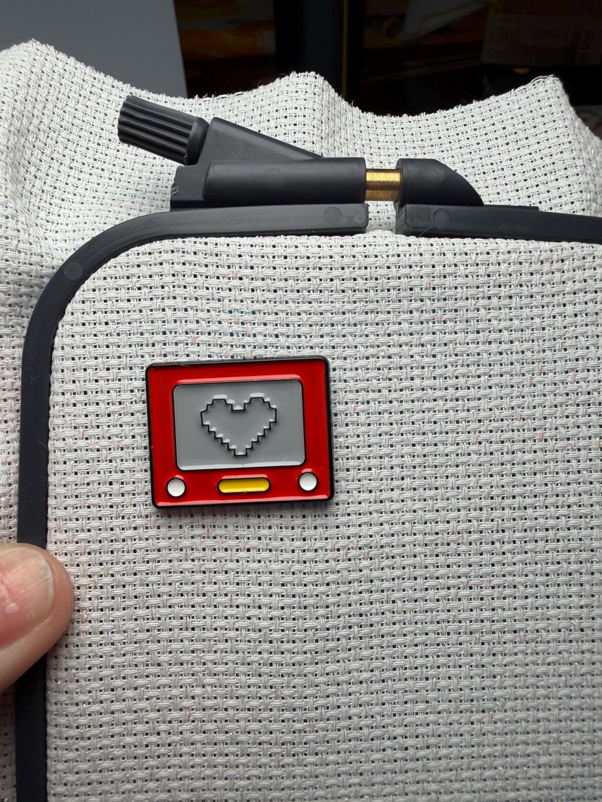 Retro Pixel Heart TV Needle Minder - Etch-A-Sketch