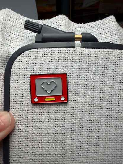 Retro Pixel Heart TV Needle Minder - Etch-A-Sketch