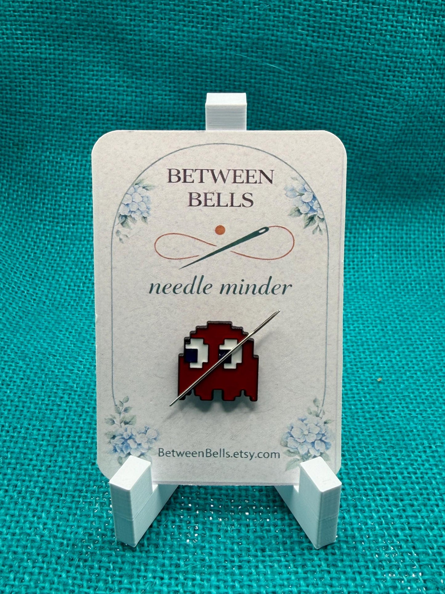 Deep Red Pixel Ghost Needle Minder | Retro Arcade Magnetic Holder for Stitching