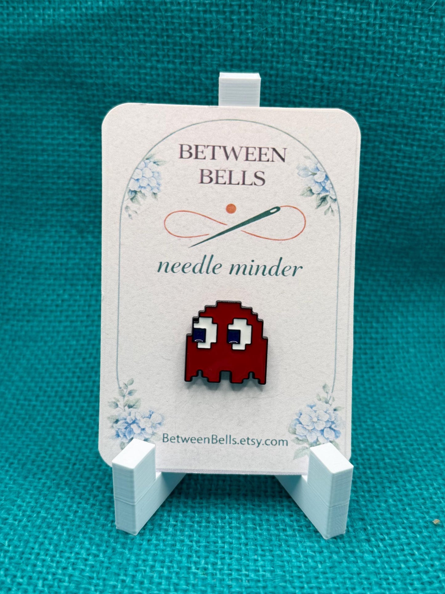 Deep Red Pixel Ghost Needle Minder | Retro Arcade Magnetic Holder for Stitching