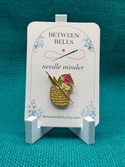 Pineapple Drink Needle Minder | Tropical Cocktail Magnet | Beach Summer Accessory | Vacation Vibes | Cross Stitch Needle Holder