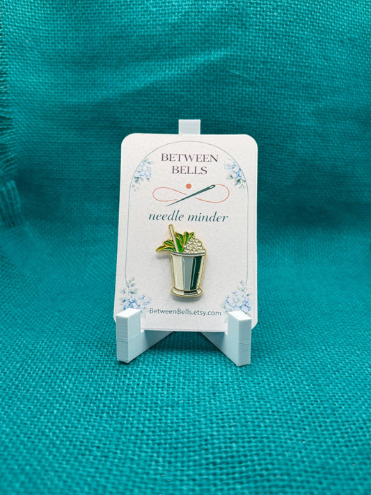 Mint Cocktail Needle Minder | Mojito Drink Magnet | Fresh Summer Aesthetic | Bar Cart Inspired | Cross Stitch Needle Holder
